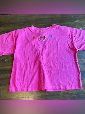 USA Vintage Pink Girls Tee Boxy Heart Embroidered Cut Out M 10/12 Sporty Y2K